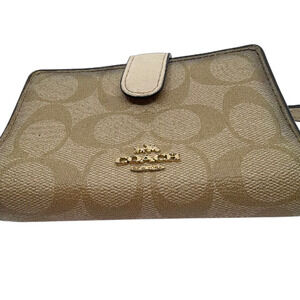 Coach Signature C Canvas Bifold Wallet Beige
